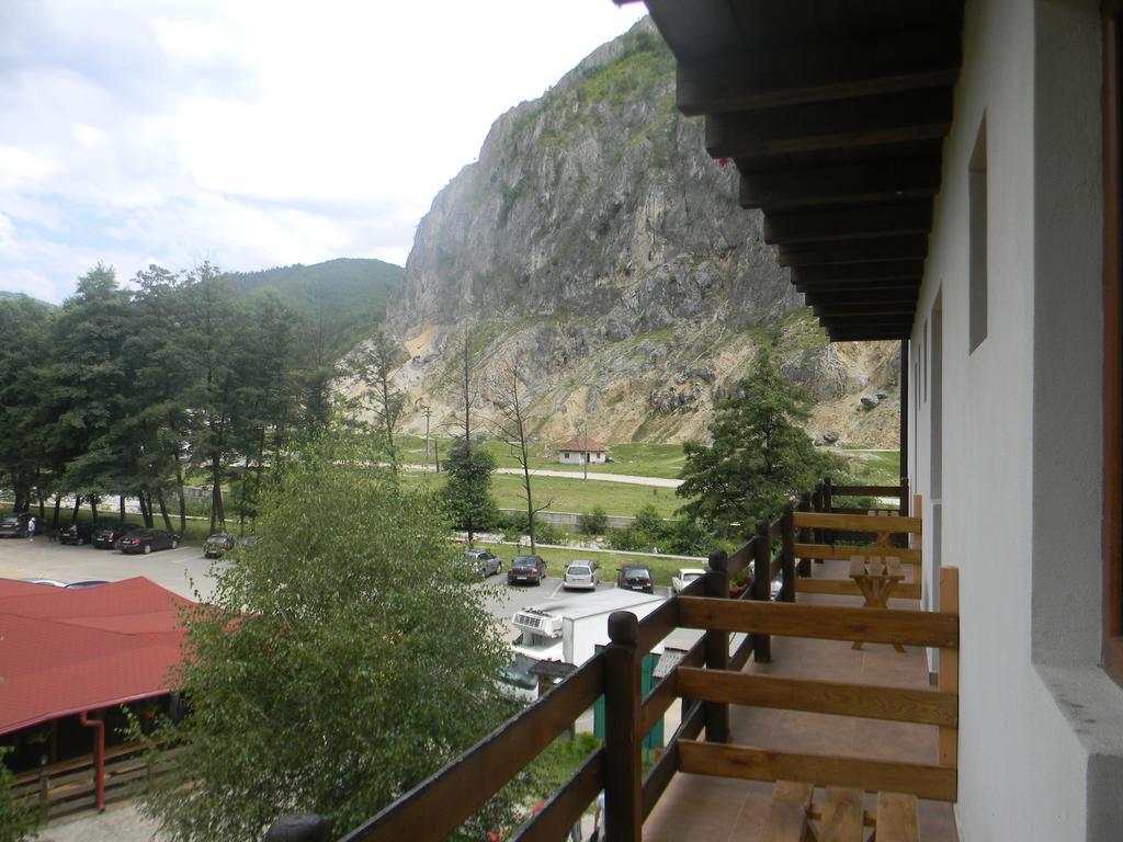 Vila Nico Baia de Fier Buitenkant foto